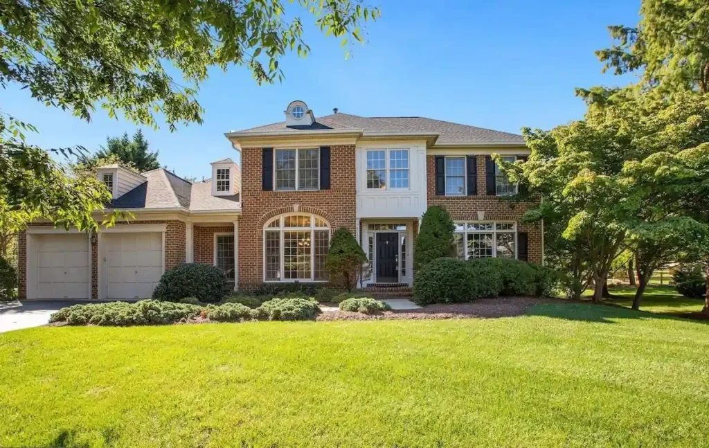 Sold: 10608 Cloverbrooke, Potomac, MD